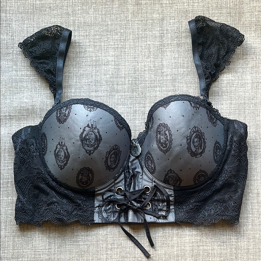 Pride Prejudice and Zombies Goth Lace Longline Bra Hot Topic L